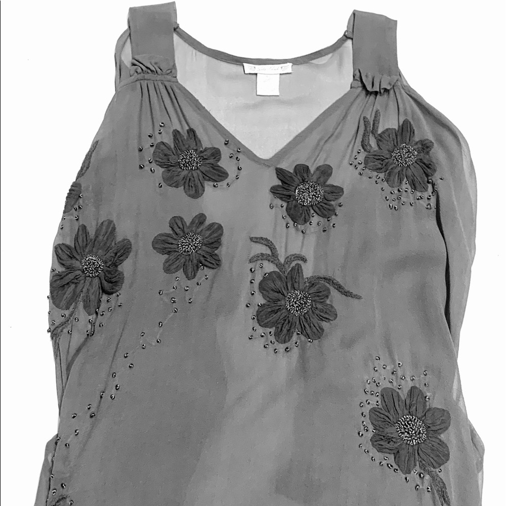 Grey flower sleeveless shirt - Picture 4 of 4